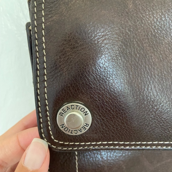 Kenneth Cole Reaction Genuine Leather Vintage Crossbody Bag - Picture 5 of 10